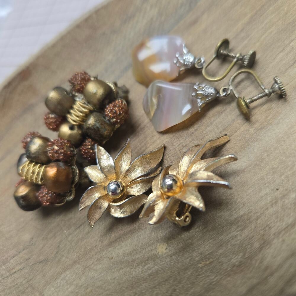 VTG Mid Century Gold Tone Earring Lot Clip On Screw Back Cluster Agate Dangle